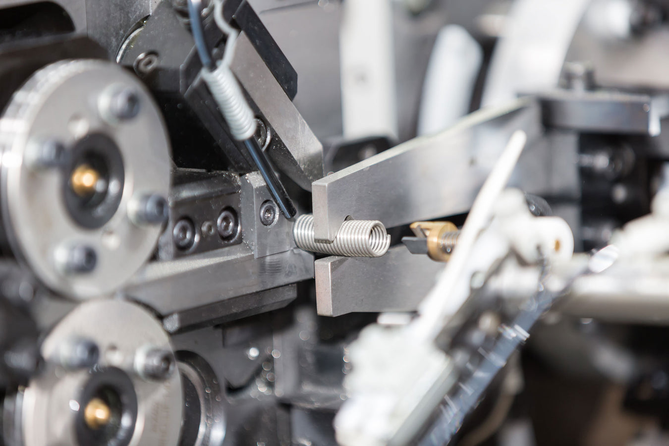 SpringXpert - Your Source for Standard Springs & Custom Solutions